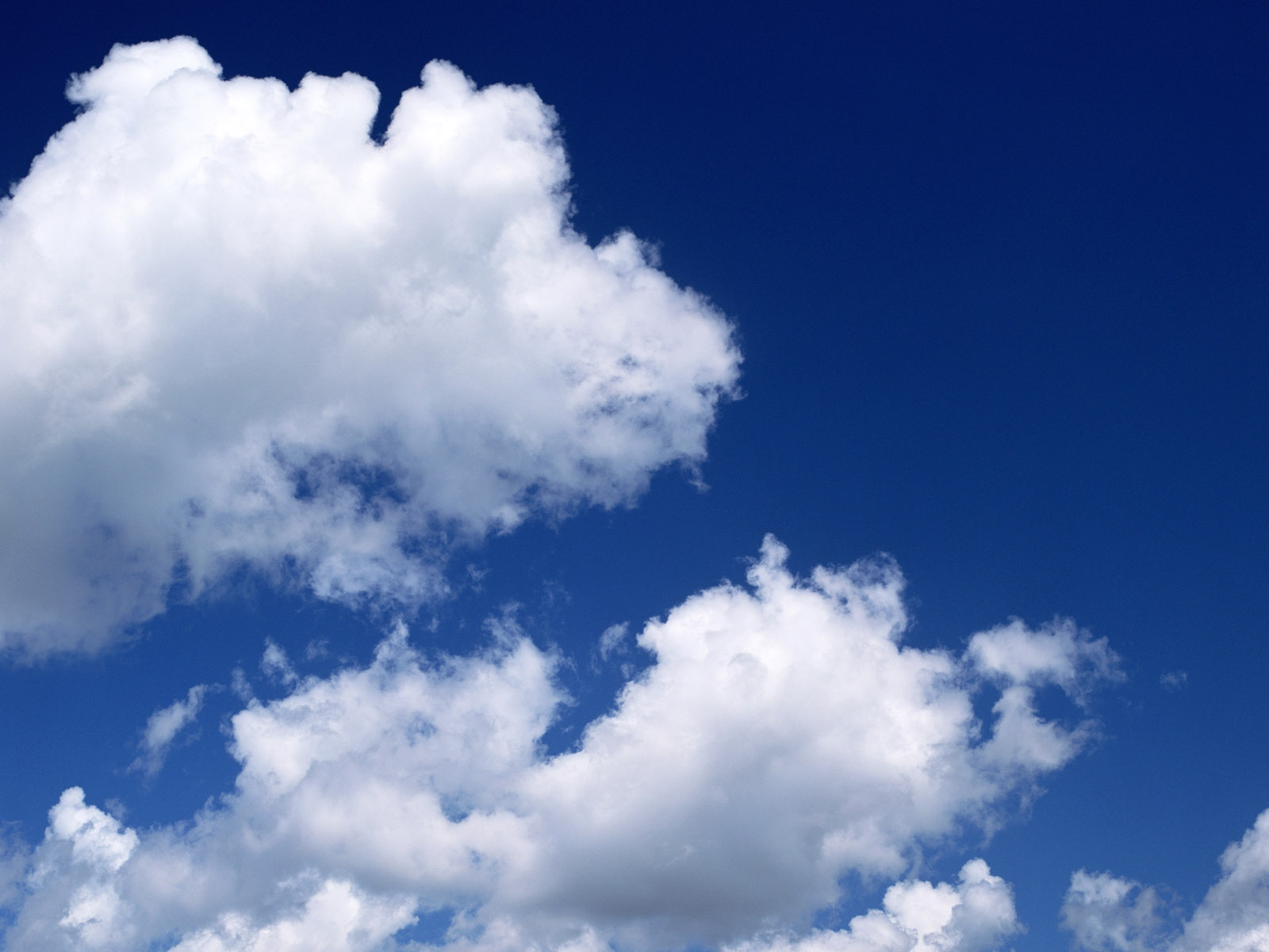 1600cloudsky_1016_1.jpg